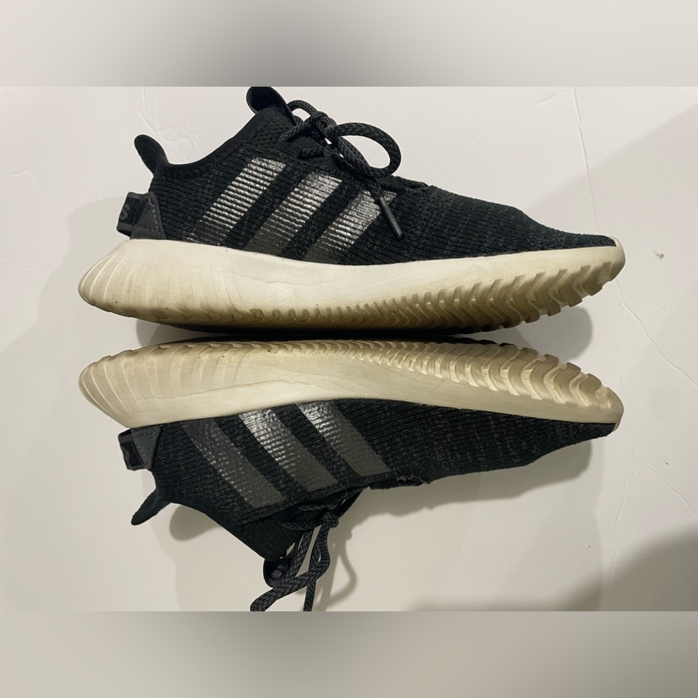 Adidas cloudfoam sneakers